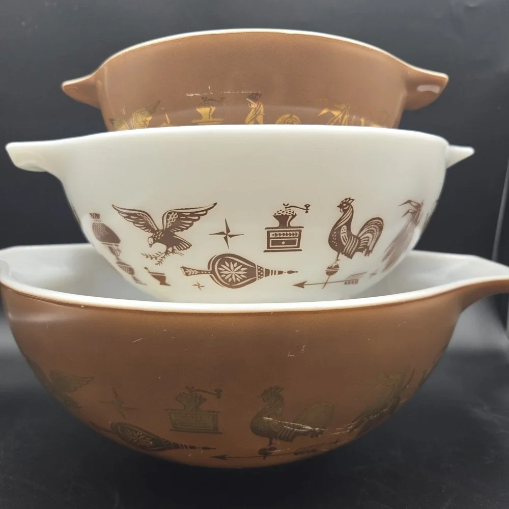 Vintage Set of 3 Pyrex Early American Cinderella Nesting Mixing Bowls 442-444